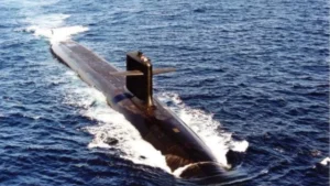 Submarino nuclear francés participa en maniobras navales