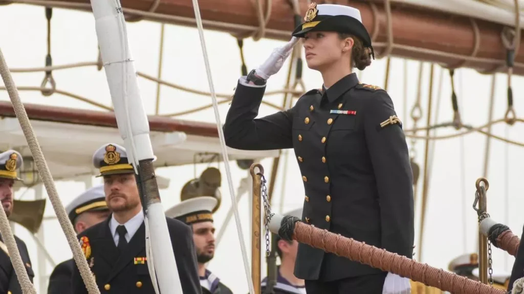 La princesa Leonor inicia su formación naval en el buque escuela ‘Juan Sebastián Elcano’