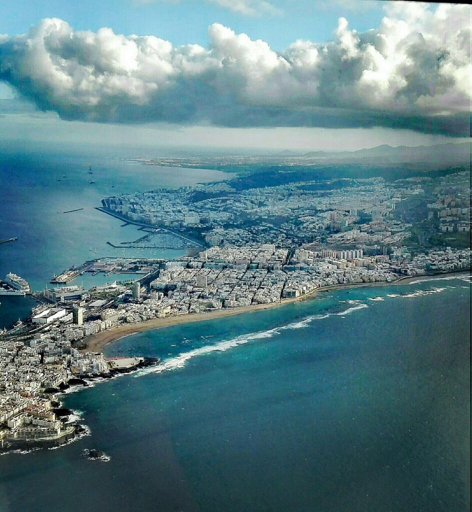 Vista aérea del istmo de Guanarteme, en Las Palmas de Gran Canaria