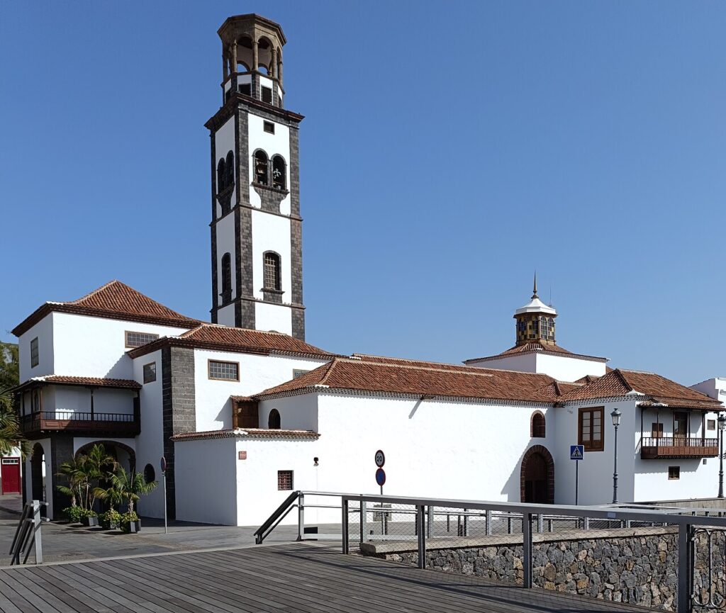Exterior de la iglesia de Nuestra Señora de la Concepción, en Santa Cruz de Tenerife