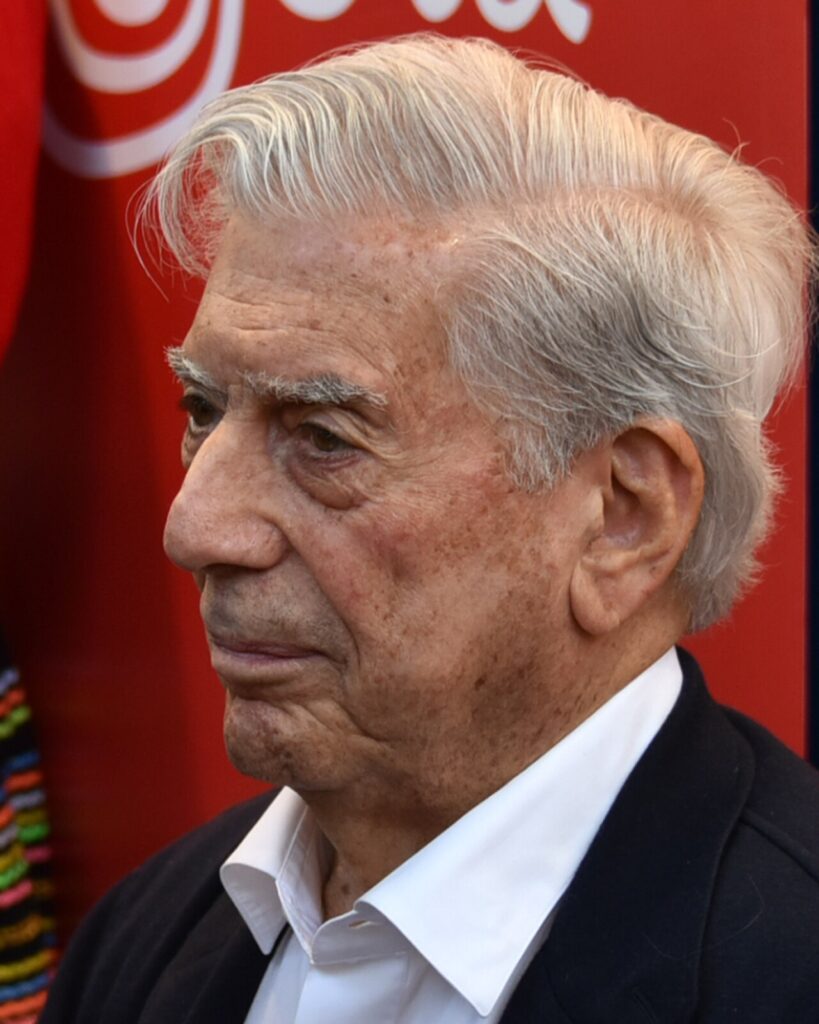 Retrato del escritor Mario Vargas Llosa en 2019