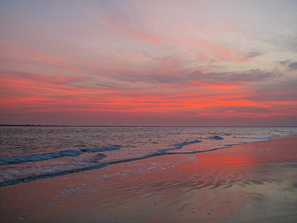 Amanecer en el río Gambia, en Banjul (imagen de archivo de 2010)