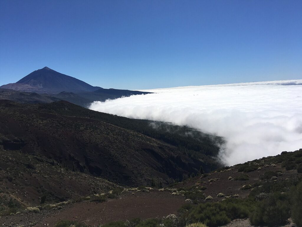 Cumbres del Parque Nacional del Teide, una de las zonas con las rachas más intensas previstas (imagen de archivo)