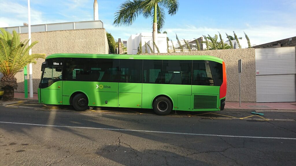 Guagua de transporte público en Tenerife (imagen de archivo)