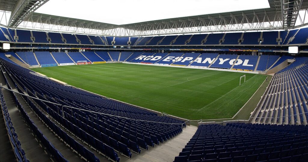 Interior del estadio del RCD Espanyol, en Cornellà de Llobregat (imagen de archivo)