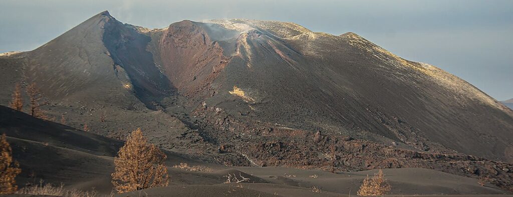 Cono del volcán Tajogaite, en La Palma, después de la erupción de 2021 (imagen de archivo)