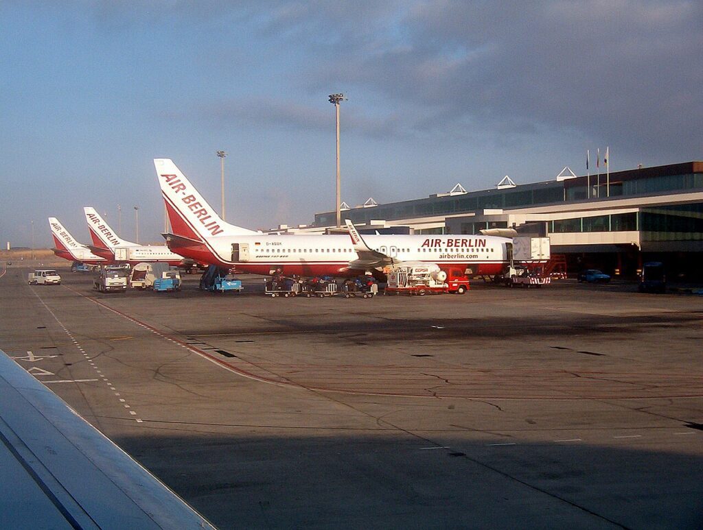 Terminal del aeropuerto Tenerife Sur (imagen de archivo)