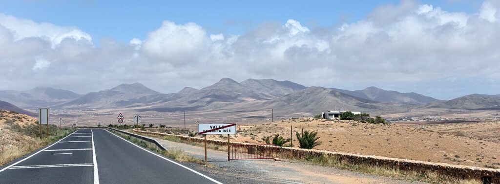 Paisaje volcánico de Fuerteventura desde el valle de Santa Inés (imagen de archivo)