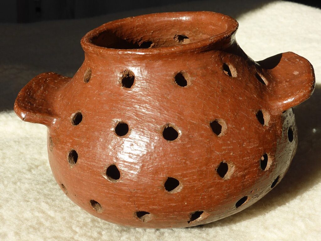 Piezas de alfarería tradicional canaria (imagen de archivo)
