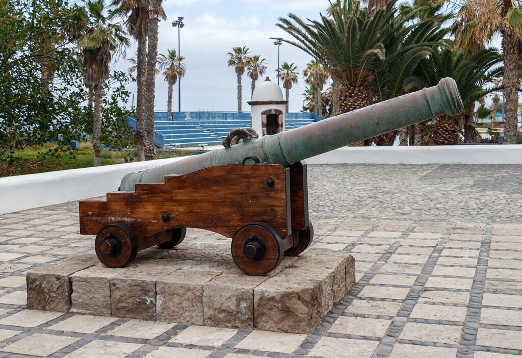 Cañón ante el Castillo de San Felipe, en Puerto de la Cruz