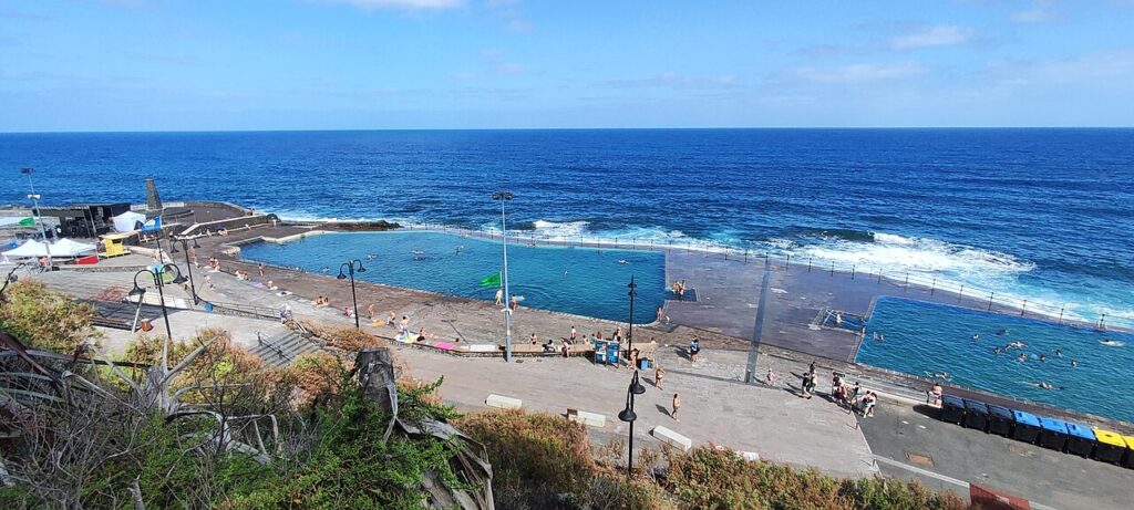 Piscinas naturales de Bajamar, en el litoral de La Laguna