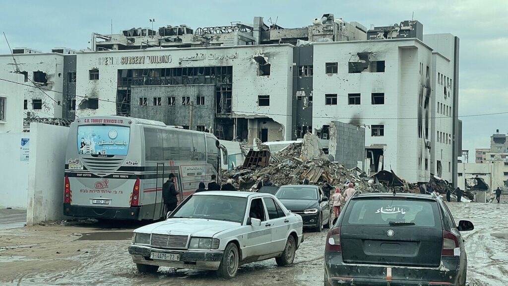 Hospital Al Shifa de la ciudad de Gaza, dañado por la guerra