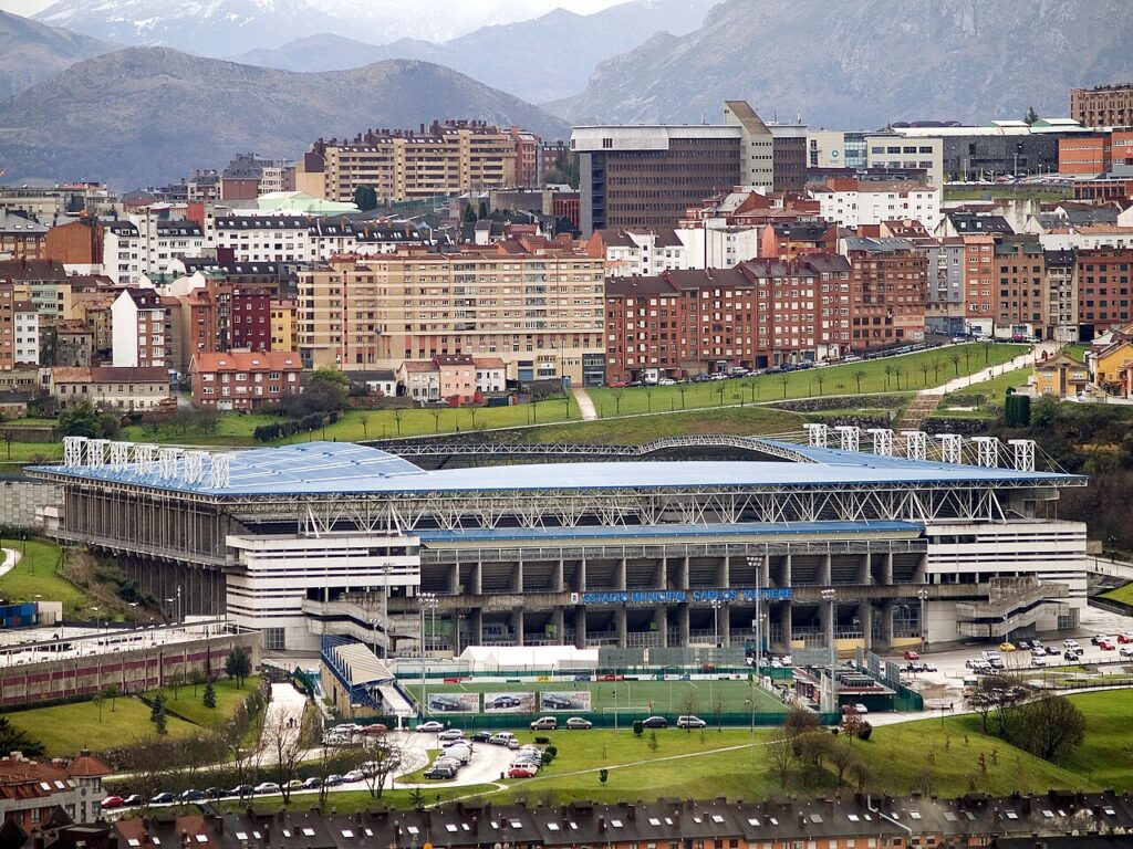 Estadio Carlos Tartiere, campo del Real Oviedo