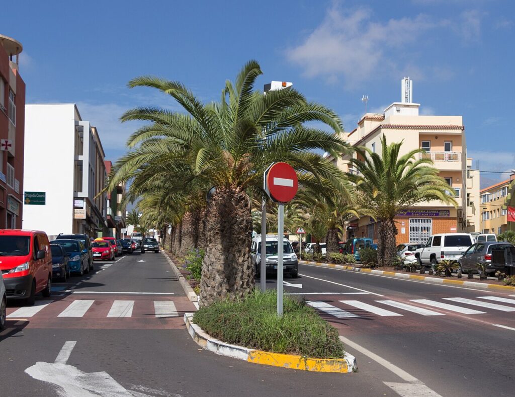 Calle de San Isidro, en Granadilla de Abona (Tenerife)