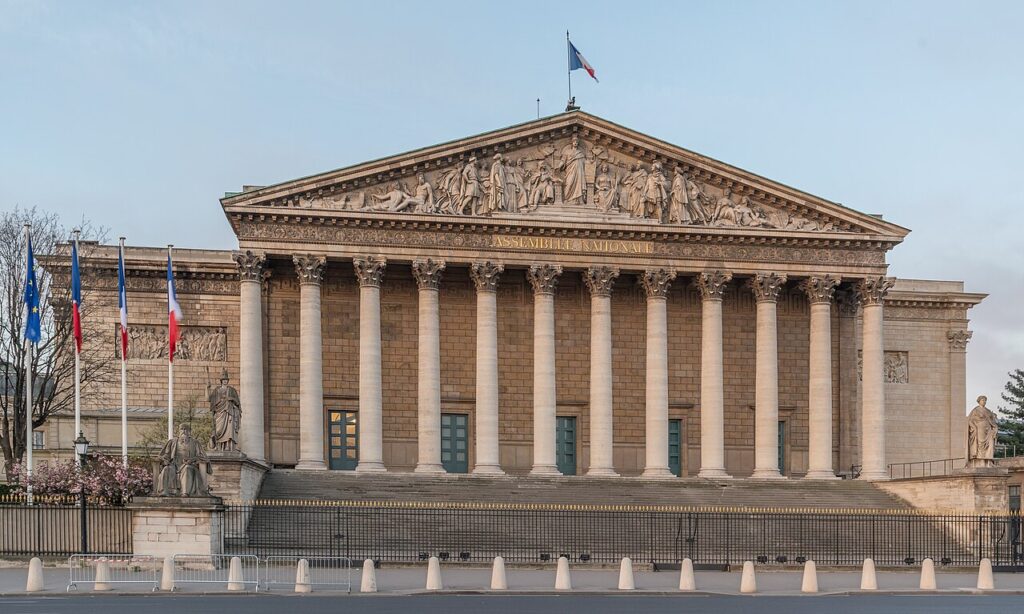 Palacio Borbón, sede de la Asamblea Nacional francesa, en París