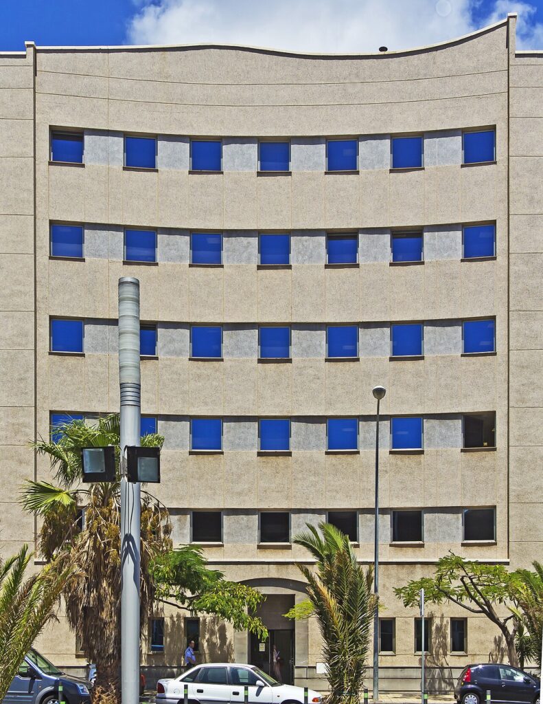 Palacio de Justicia de Santa Cruz de Tenerife, en la avenida Tres de Mayo