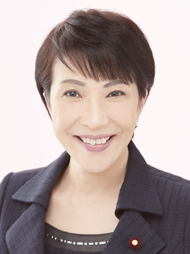 Retrato oficial de Sanae Takaichi