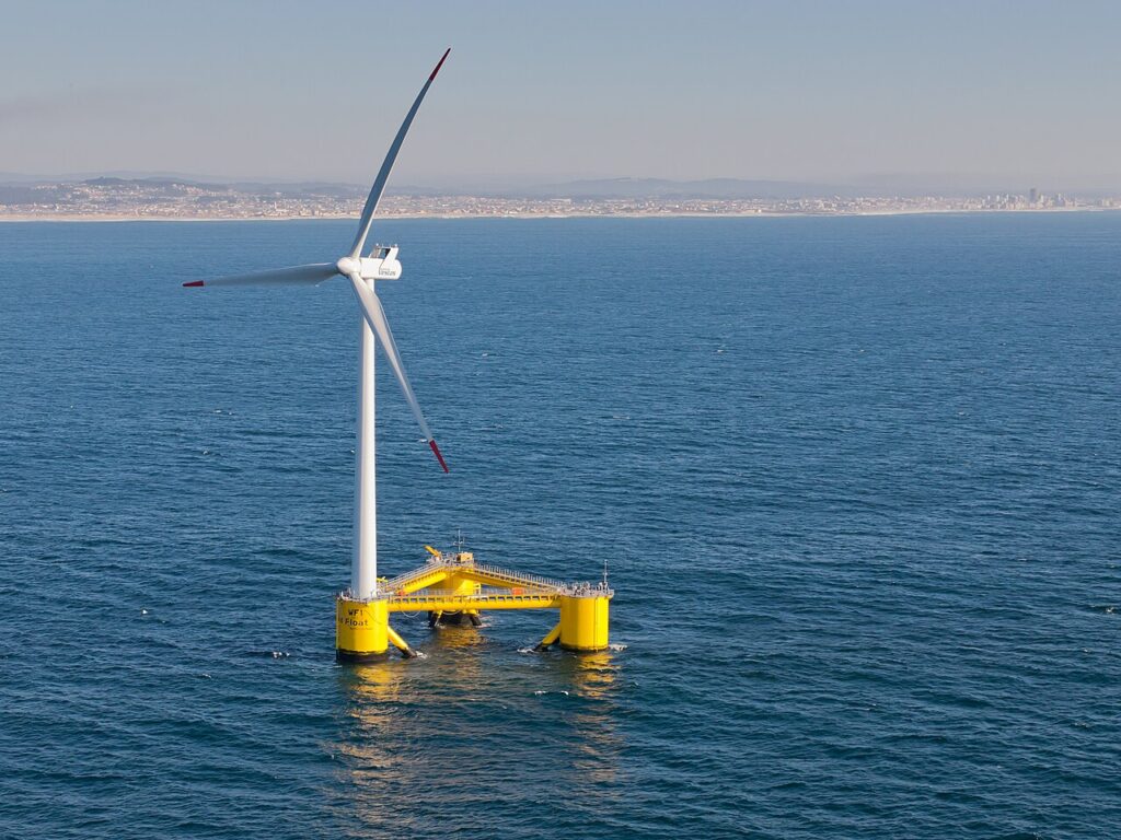 Prototipo de aerogenerador marino flotante WindFloat frente a la costa de Portugal