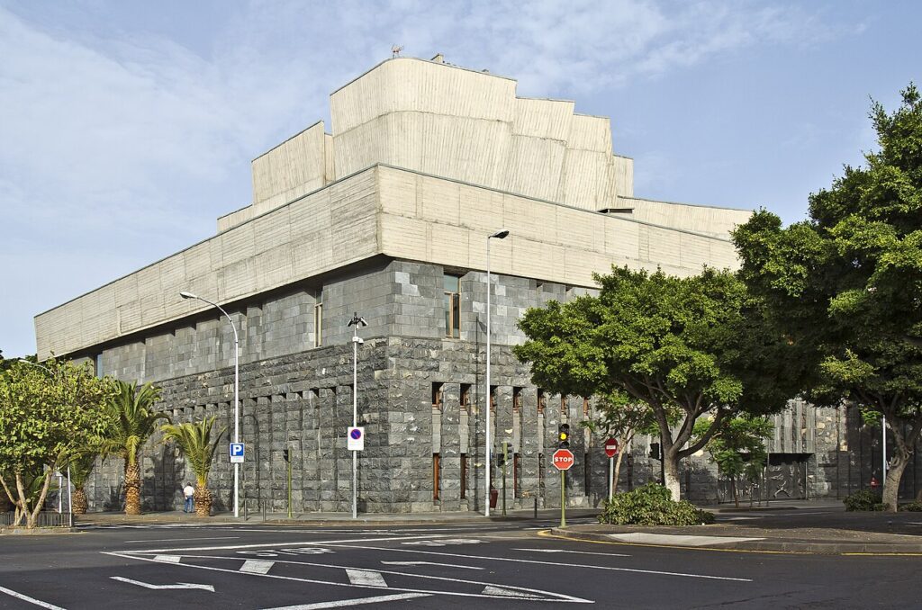 Edificio de Presidencia del Gobierno de Canarias en Santa Cruz de Tenerife