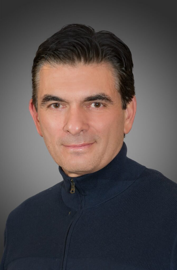 Rodrigo Paz Pereira en su retrato oficial como senador de Bolivia