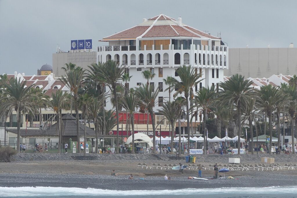 Paseo de Playa de las Américas, en el sur de Tenerife