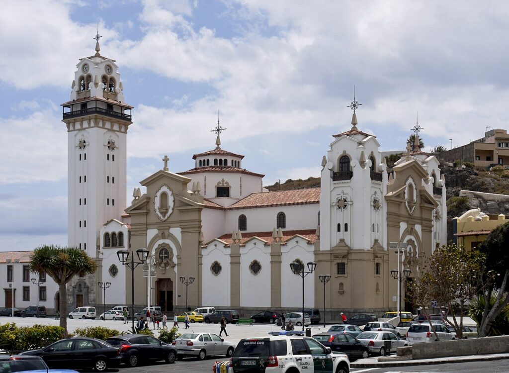 Basílica de Nuestra Señora de la Candelaria, en el municipio de Candelaria (Tenerife)