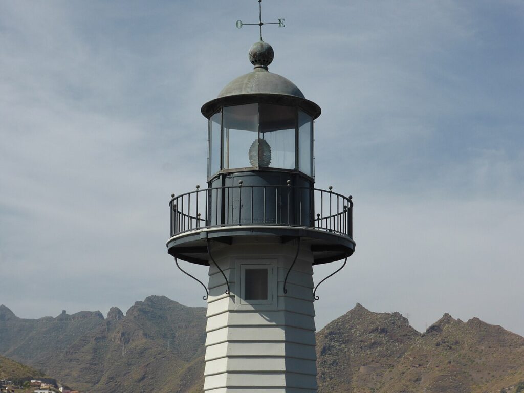La Farola del Mar, en el puerto de Santa Cruz de Tenerife