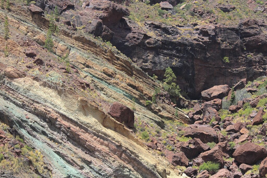 Formaciones de colores de Los Azulejos, en Mogán, Gran Canaria