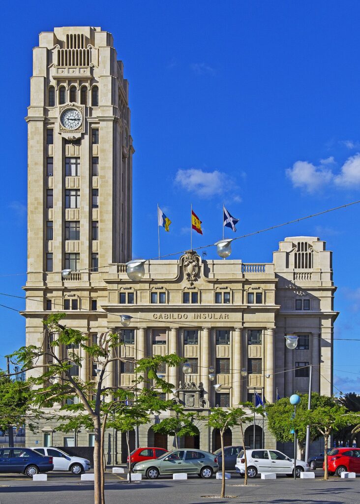 Edificio del Cabildo Insular de Tenerife, en Santa Cruz de Tenerife