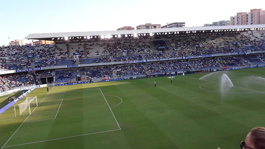 Estadio Heliodoro Rodríguez López antes de un partido