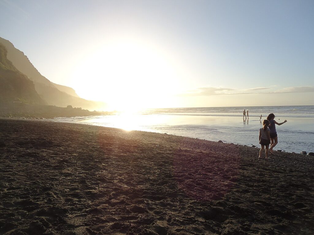 Atardecer en la playa de El Socorro, en Los Realejos