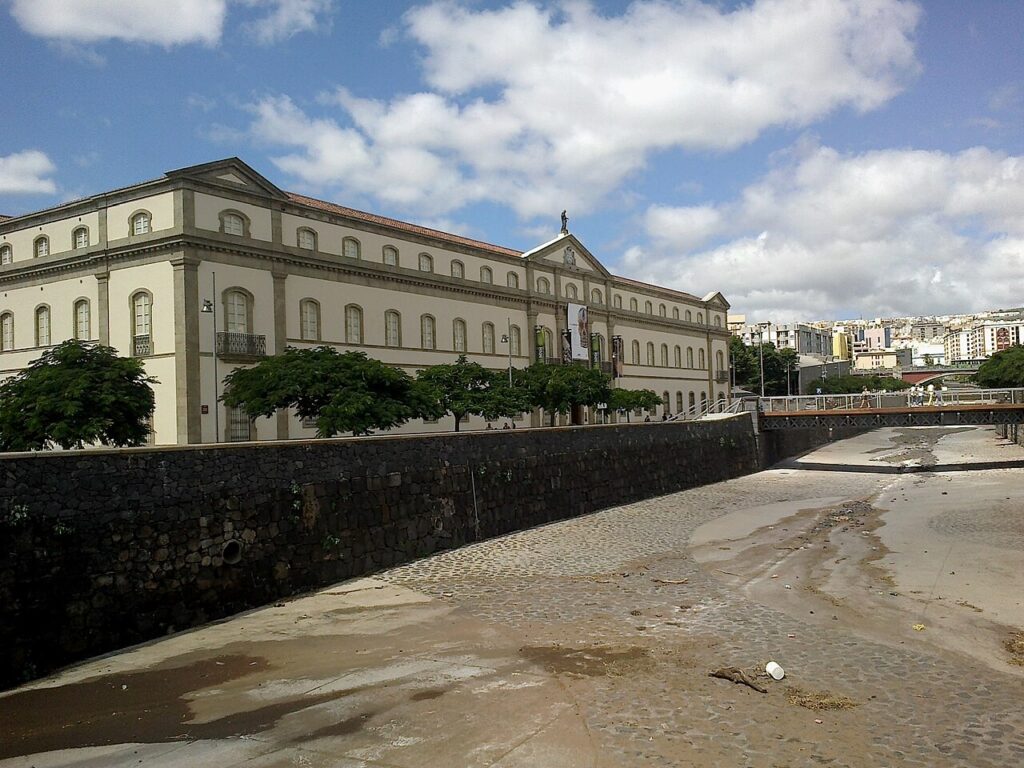 Edificio del Museo de la Naturaleza y Arqueología (MUNA), en Santa Cruz de Tenerife