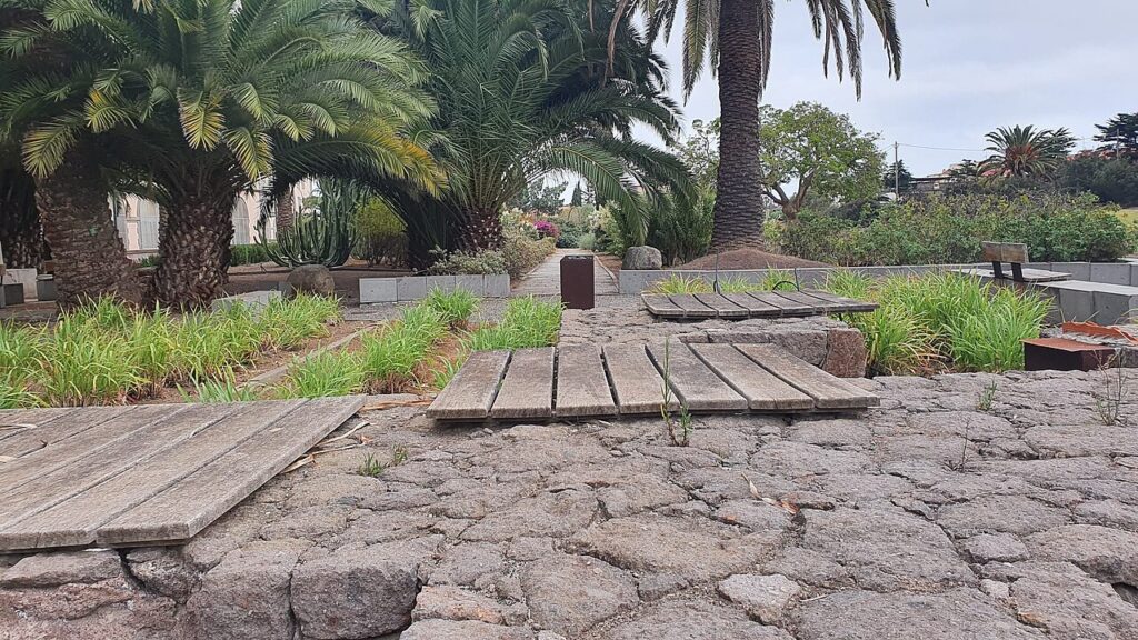 Jardines del campus de la Universidad de Las Palmas de Gran Canaria