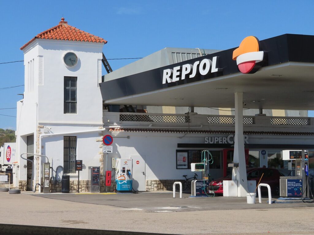 Gasolinera y estación de servicio en Torreblanca, Castellón