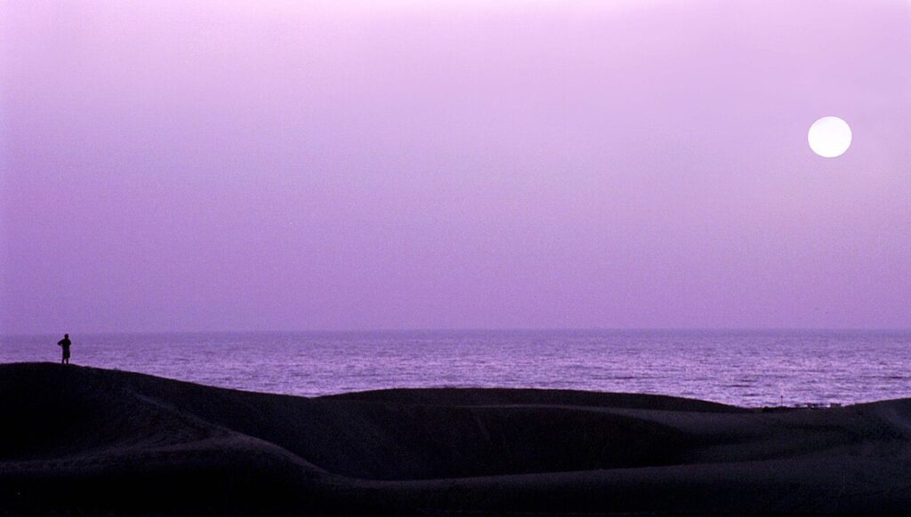 Calima al amanecer en Maspalomas, Gran Canaria