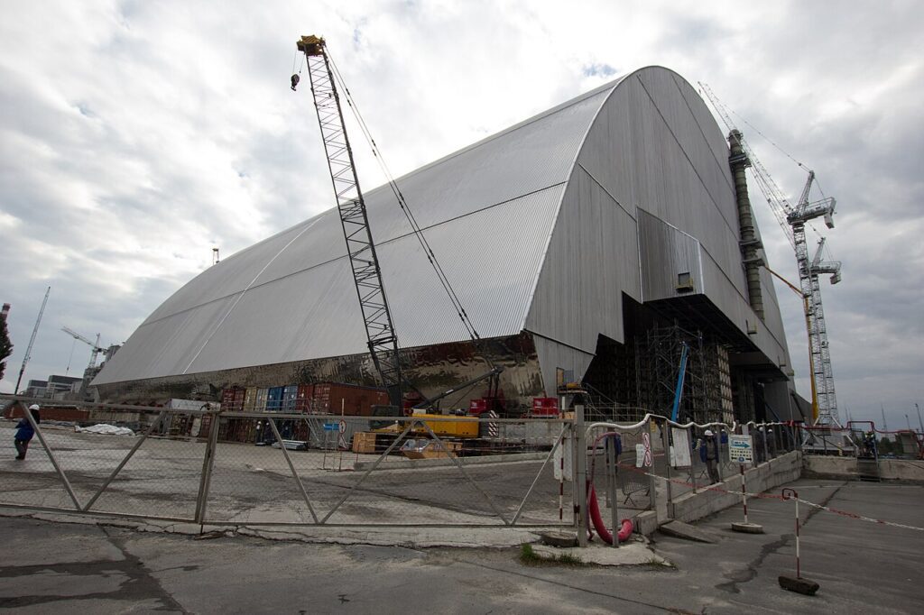 Nuevo sarcófago de la central nuclear de Chernóbil en 2016