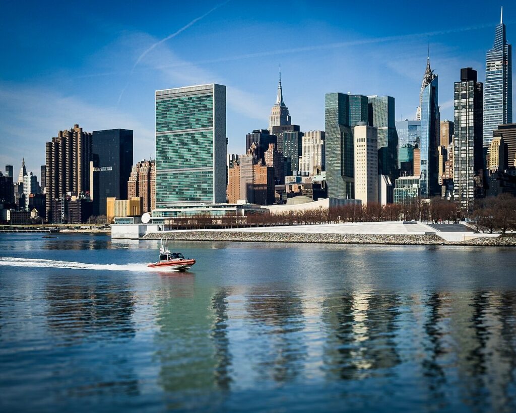 Sede de las Naciones Unidas en Nueva York, vista desde el East River