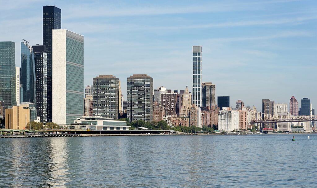 La sede de Naciones Unidas en Nueva York, a orillas del East River