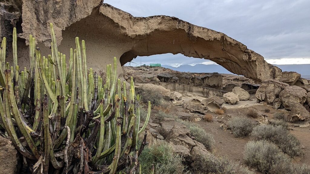 El Arco de Tajao, en Arico, en el sureste de Tenerife