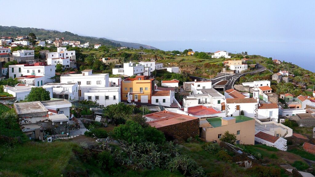 Vista del pueblo de El Pinar, en El Hierro