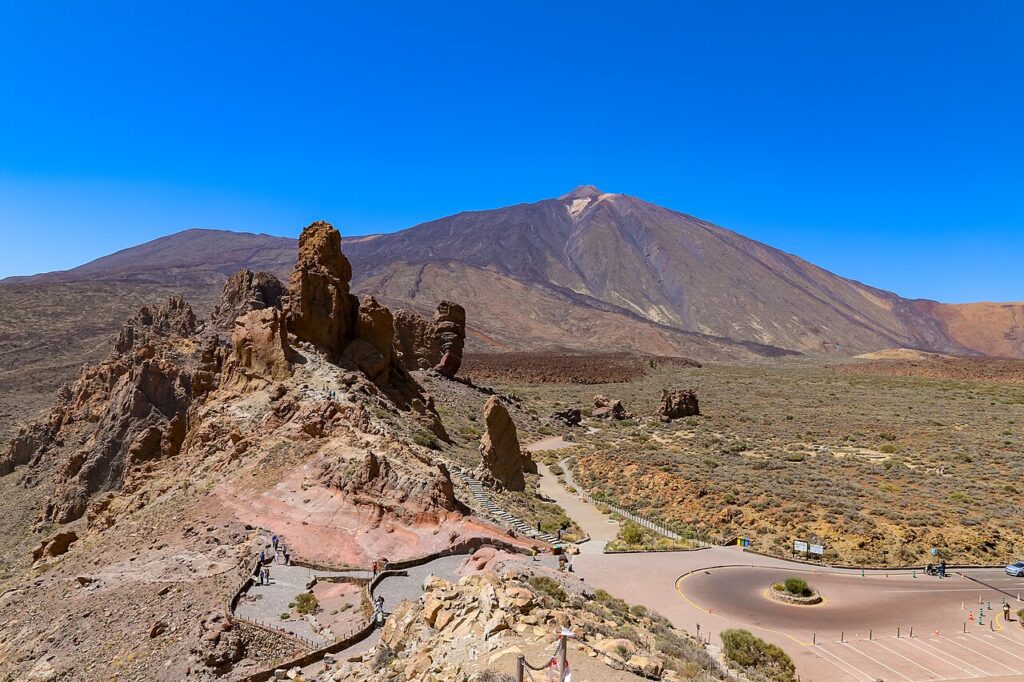 Roques de García y el Teide desde el mirador de La Ruleta