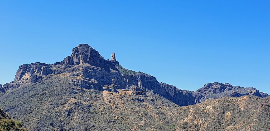 El Roque Nublo visto desde el pueblo de Tejeda