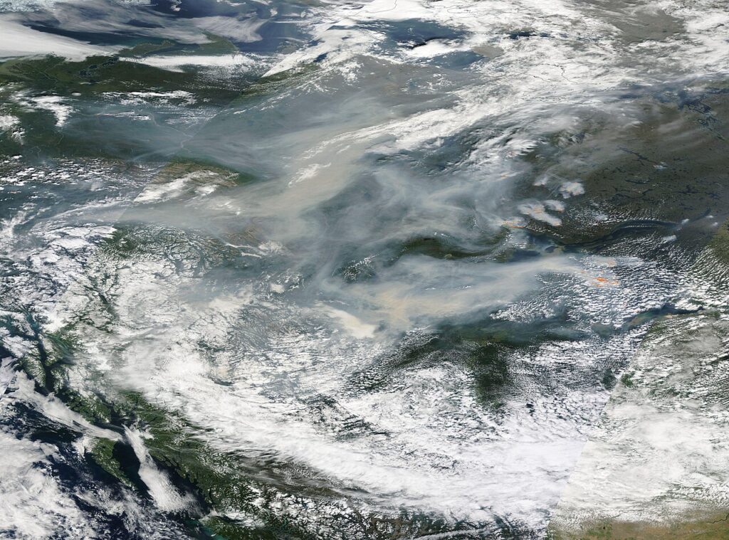 Imagen de satélite de incendios forestales en Canadá en julio de 2023