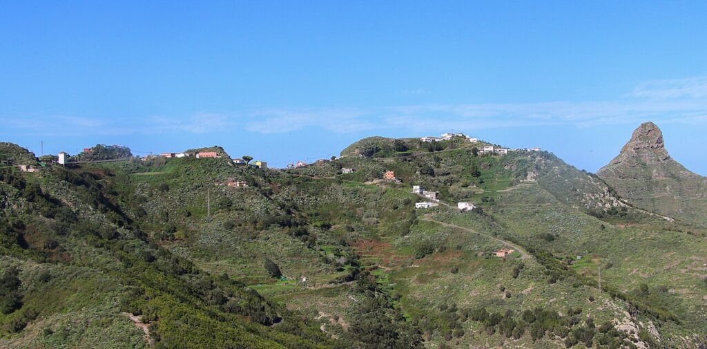 El caserío de Taborno, en el macizo de Anaga, por donde pasó la carrera de 42 kilómetros (imagen de archivo)