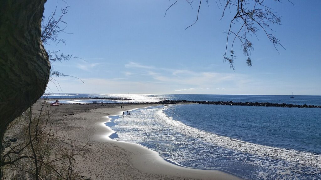 Playa de Troya, en Costa Adeje (imagen de archivo de 2021)