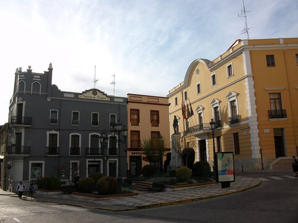 Plaza del Ayuntamiento de Oliva, en la comarca valenciana de la Safor (imagen de archivo)