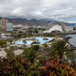 Vista de Santa Cruz de Tenerife desde el Palmetum (imagen de archivo)