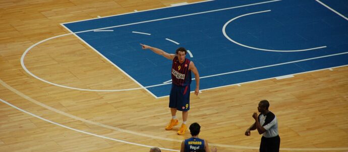 La Laguna Tenerife recibe el domingo al Obradoiro en un duelo de equipos con 3-1