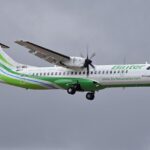 Avión llegando al aeropuerto de Tenerife Sur en 2019 (imagen de archivo)
