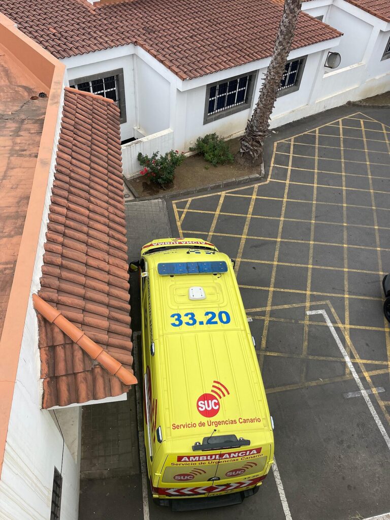 Ambulancia del Servicio de Urgencias Canario en su base de Teror, Gran Canaria (imagen de archivo)